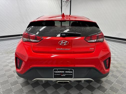 2020 Hyundai Veloster 2