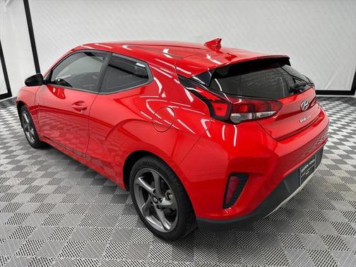 2020 Hyundai Veloster 2