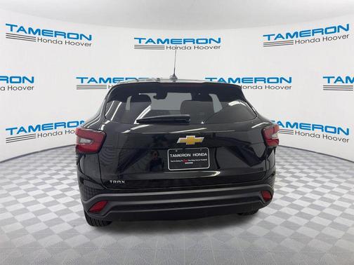 Mosaic Black Metallic 2025 Chevrolet Trax LS
