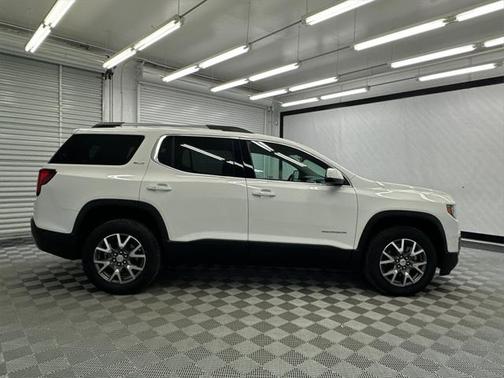 2023 GMC Acadia FWD SLT