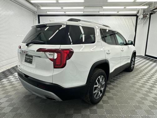 2023 GMC Acadia FWD SLT