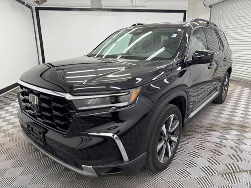 2024 Honda Pilot Touring 8-Passenger