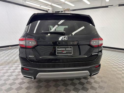 2024 Honda Pilot Touring 8-Passenger