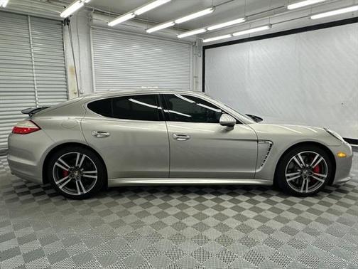 2011 Porsche Panamera Turbo