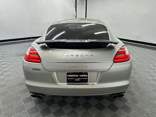 2011 Porsche Panamera Turbo