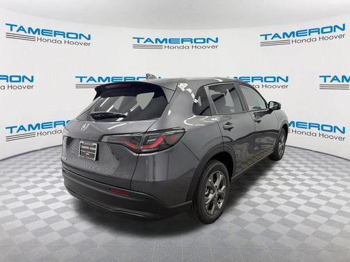 Modern Steel Metallic 2026 Honda HR-V LX