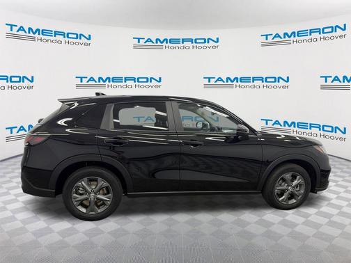 Crystal Black Pearl 2027 Honda HR-V LX