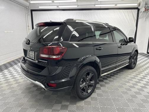 2020 Dodge Journey Crossroad