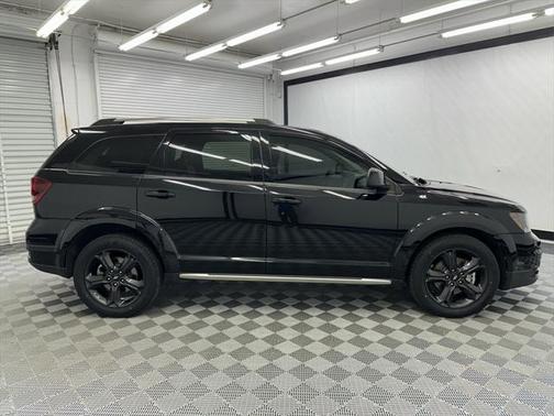 2020 Dodge Journey Crossroad