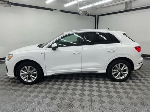 2023 Audi Q3 S line Premium