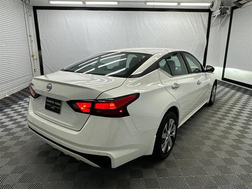 2024 Nissan Altima S FWD