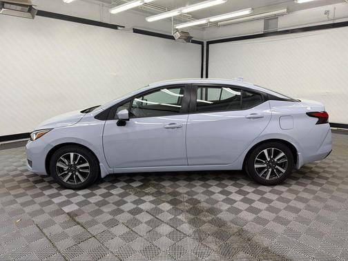 2024 Nissan Versa 1.6 SV