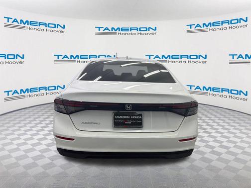 Platinum White Pearl 2025 Honda Accord LX 1.5T
