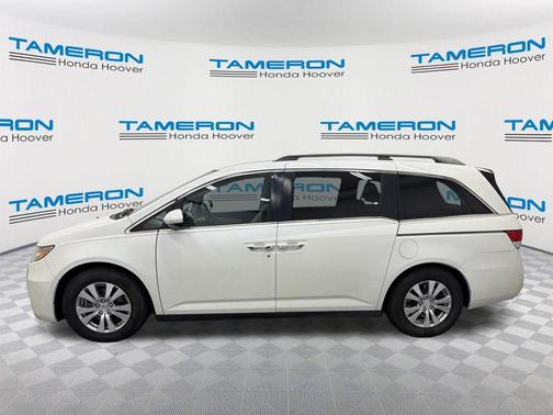 White Diamond Pearl 2016 Honda Odyssey EX-L