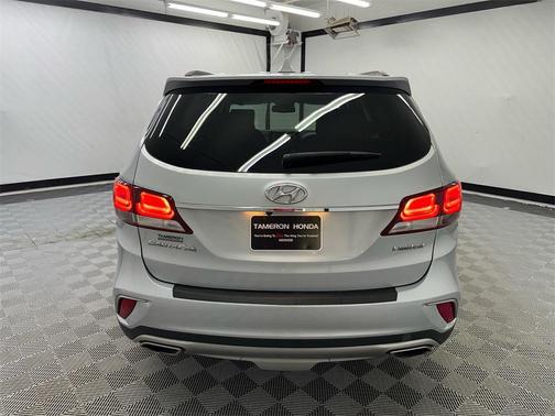 2017 Hyundai SANTA FE Limited