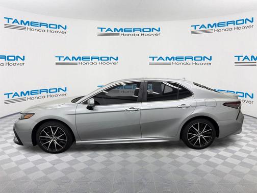 Celestial Silver Metallic 2024 Toyota Camry SE