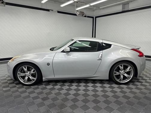 2009 Nissan 370Z Touring