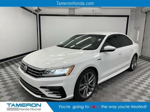 2018 Volkswagen Passat 2.0T R-Line