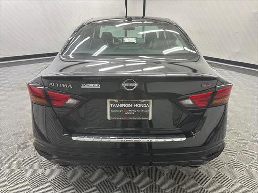 2023 Nissan Altima SR FWD