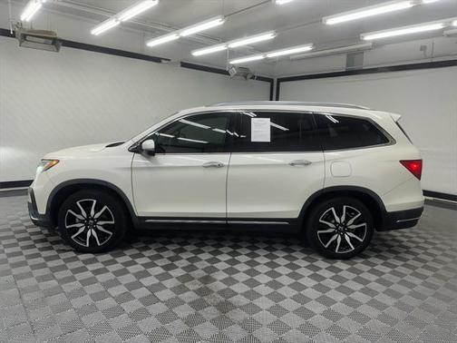 2019 Honda Pilot Touring 8-Passenger