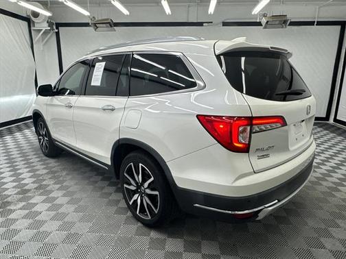 2019 Honda Pilot Touring 8-Passenger
