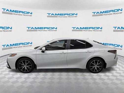 Ice Edge 2024 Toyota Camry SE