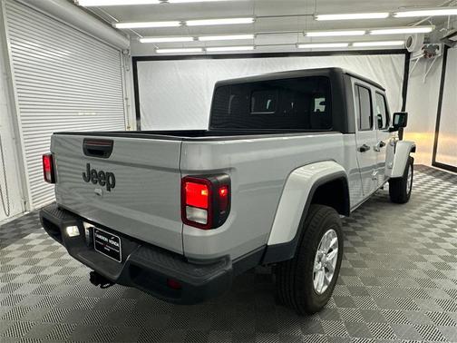 2023 Jeep Gladiator Sport S