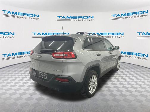 2016 Jeep Cherokee Sport