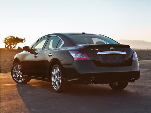 Gun Metallic 2014 Nissan Maxima S
