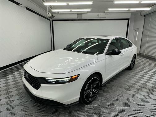2025 Honda Accord Hybrid Base