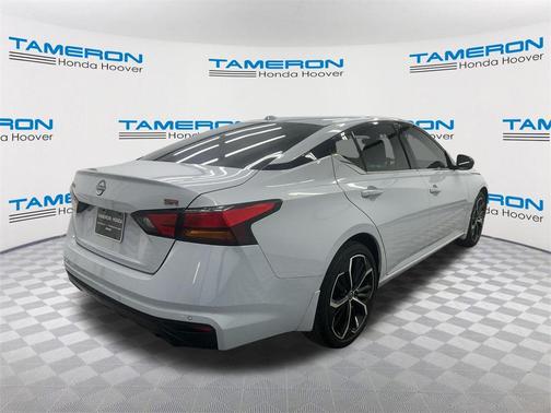 2025 Nissan Altima SR FWD