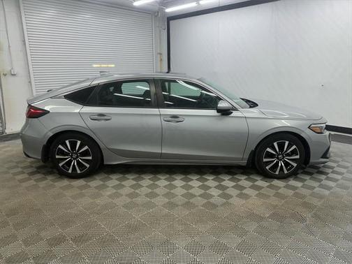 2022 Honda Civic EX-L