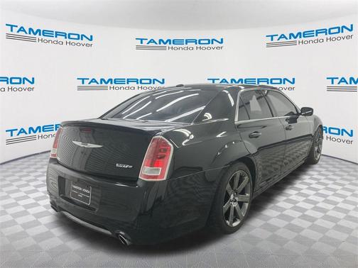 2013 Chrysler 300 SRT8