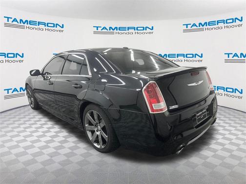 2013 Chrysler 300 SRT8