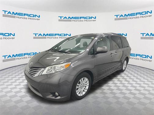 2016 Toyota Sienna XLE