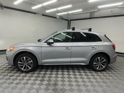 2023 Audi Q5 45 S line Premium Plus