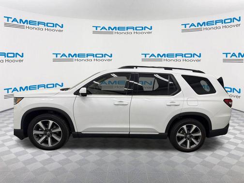 Platinum White 2025 Honda Pilot Elite