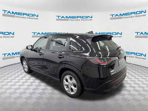 Crystal Black Pearl 2025 Honda HR-V LX