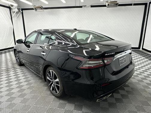 2023 Nissan Maxima SV Xtronic CVT