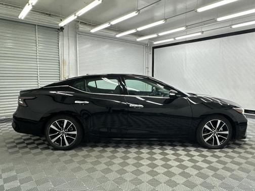 2023 Nissan Maxima SV Xtronic CVT