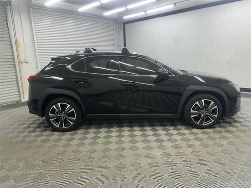 2022 Lexus UX 200 Base