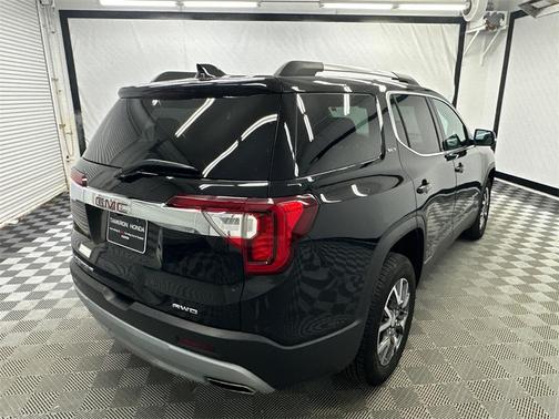 2023 GMC Acadia AWD SLT
