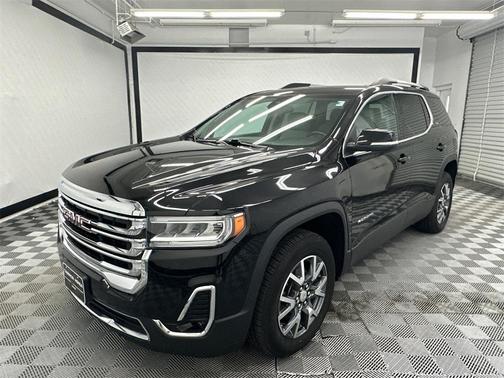 2023 GMC Acadia AWD SLT