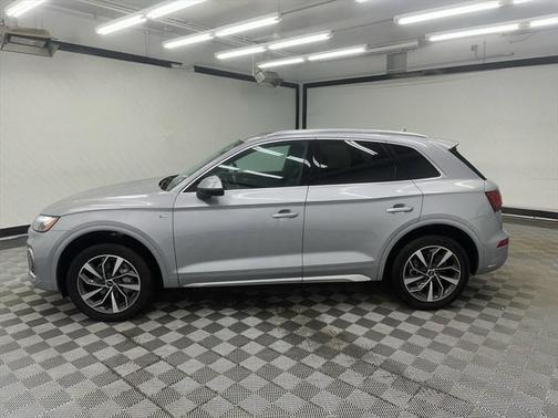 2023 Audi Q5 45 S line Premium Plus