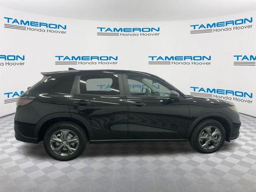 Crystal Black Pearl 2026 Honda HR-V LX