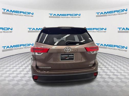 Toasted Walnut Pearl 2017 Toyota Highlander XLE