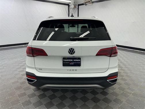 2024 Volkswagen Taos 1.5T SE