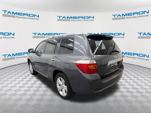Magnetic Gray Metallic 2010 Toyota Highlander Limited