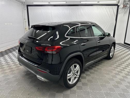 2021 Mercedes-Benz GLA 250 Base 4MATIC