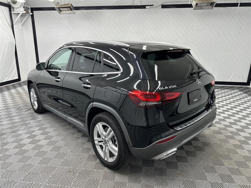 2021 Mercedes-Benz GLA 250 Base 4MATIC